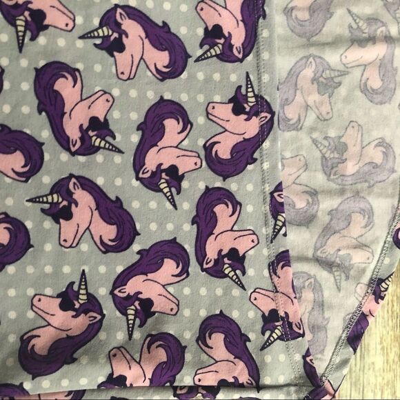 Lularoe Unicorn Gracie Top - Picture 3 of 5